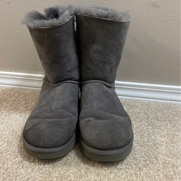 UGG boots - Picture 3 of 4